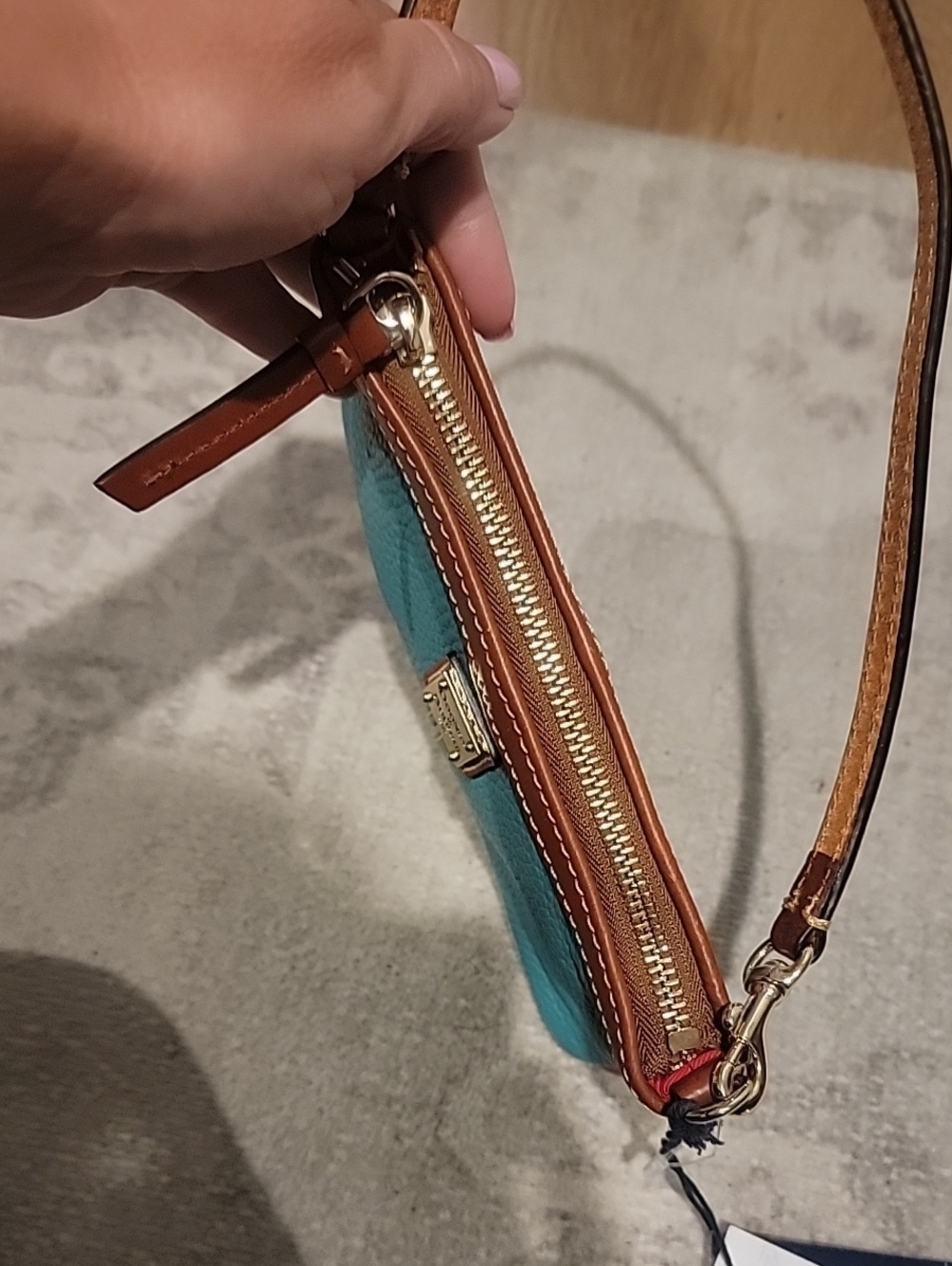 Dooney & Bourke Teal Pebbled Leather Wristlet with Brown Trim ~ New With Tags - Picture 11 of 16